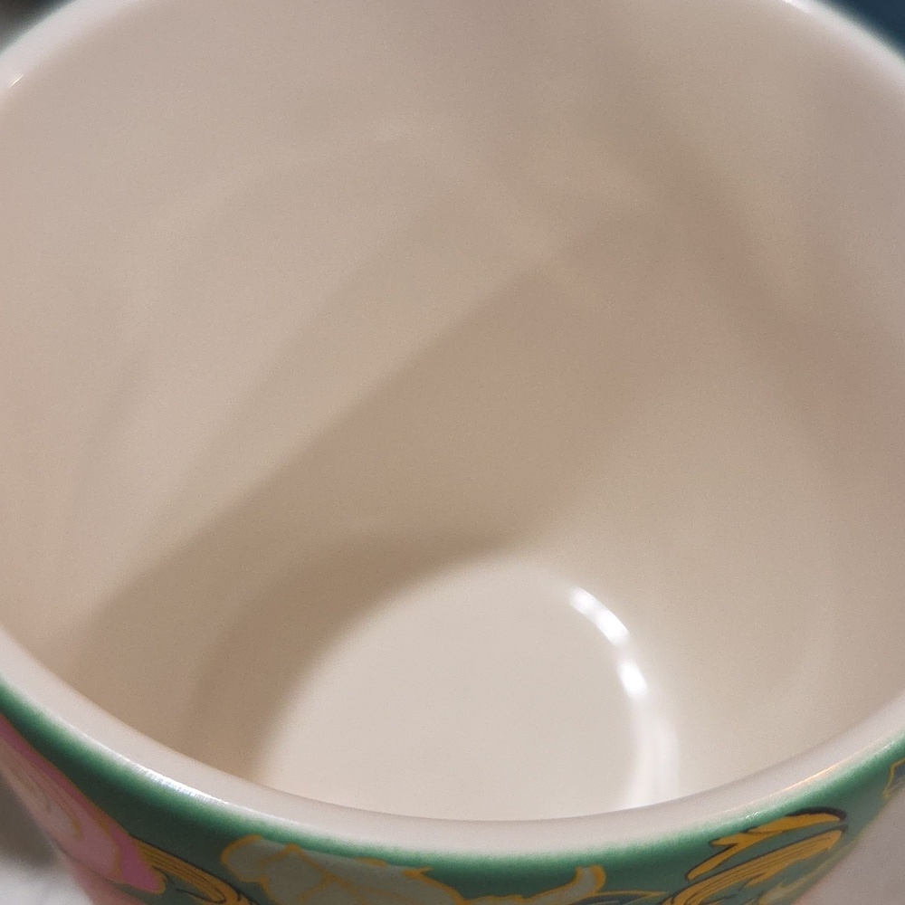 💚▪️Petal & Pearl ▪️Floral Rose Pattern Ceramic Mug in Forest Green - Picture 4 of 6